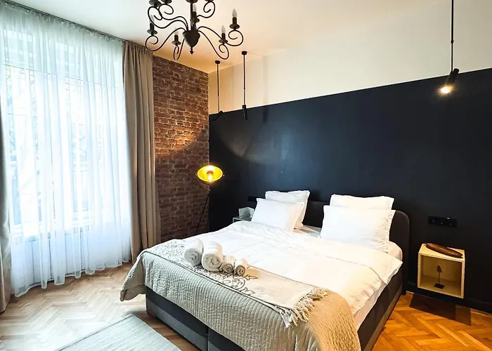 Apartment 27 Ap Romantic Nest