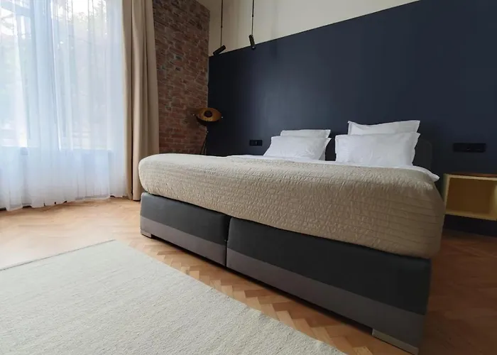 27 Ap Romantic Nest Appartement *